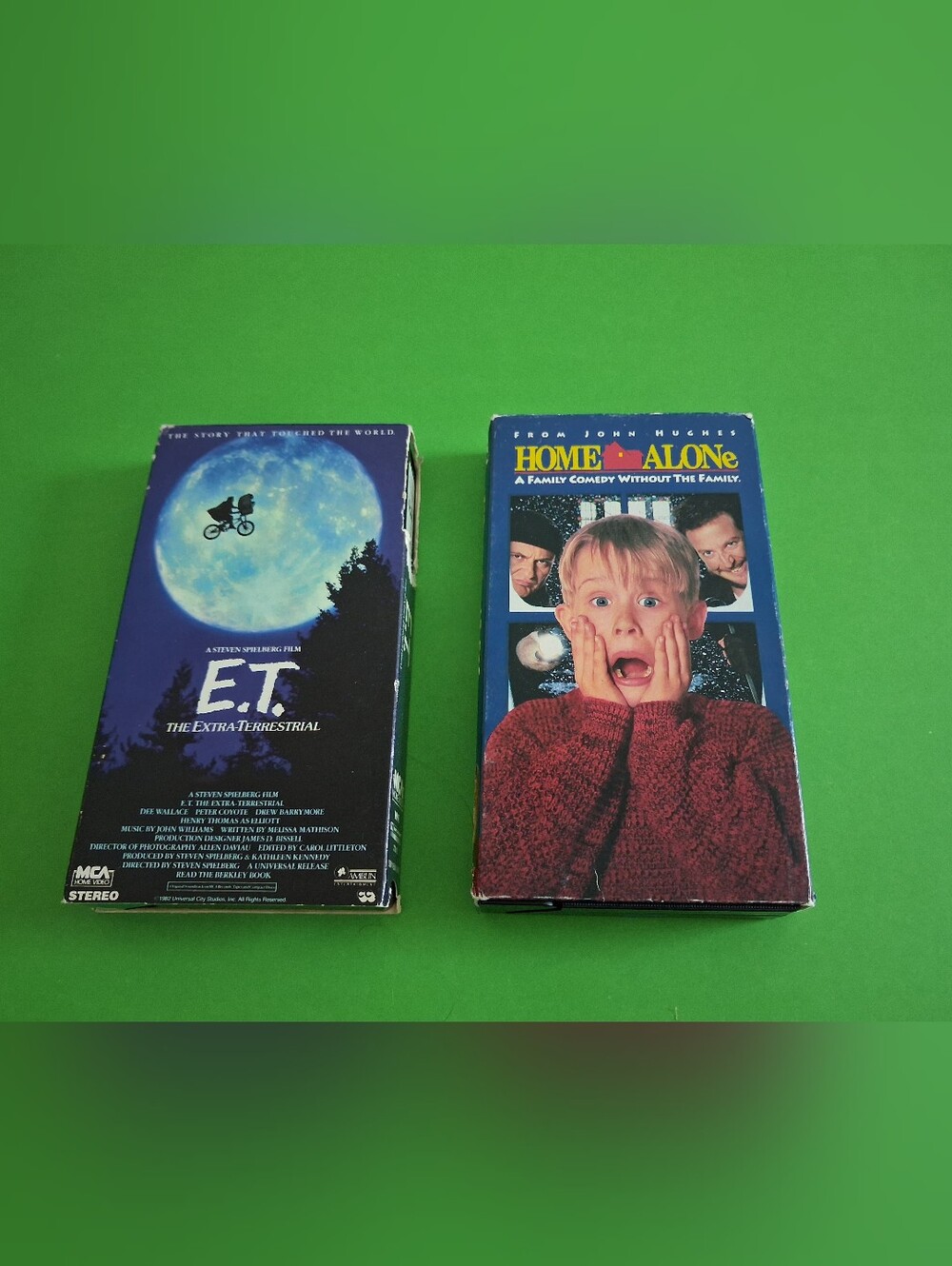 E.T. The Extra-Terrestrial & Home Alone VHS Tape Lot – 2 Movies